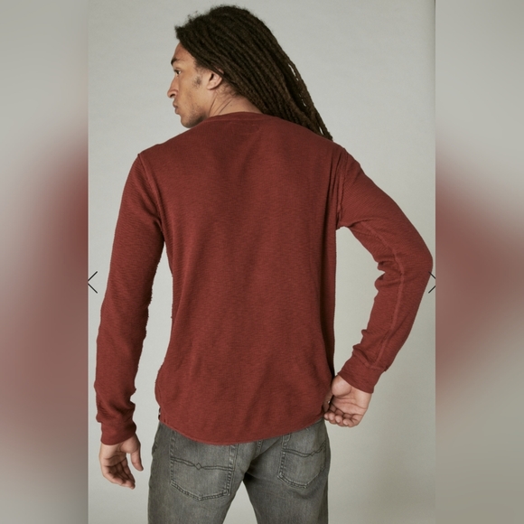 Lucky Brand Garment Dye Thermal Crew Size XL in Pomegranate Red NWT - Picture 2 of 9